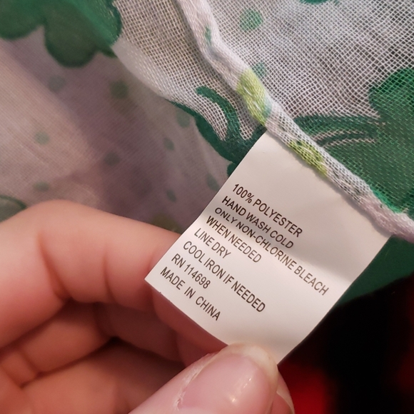 Shamrock & 4 Leaf Clover Infinity Scarf - Picture 4 of 4